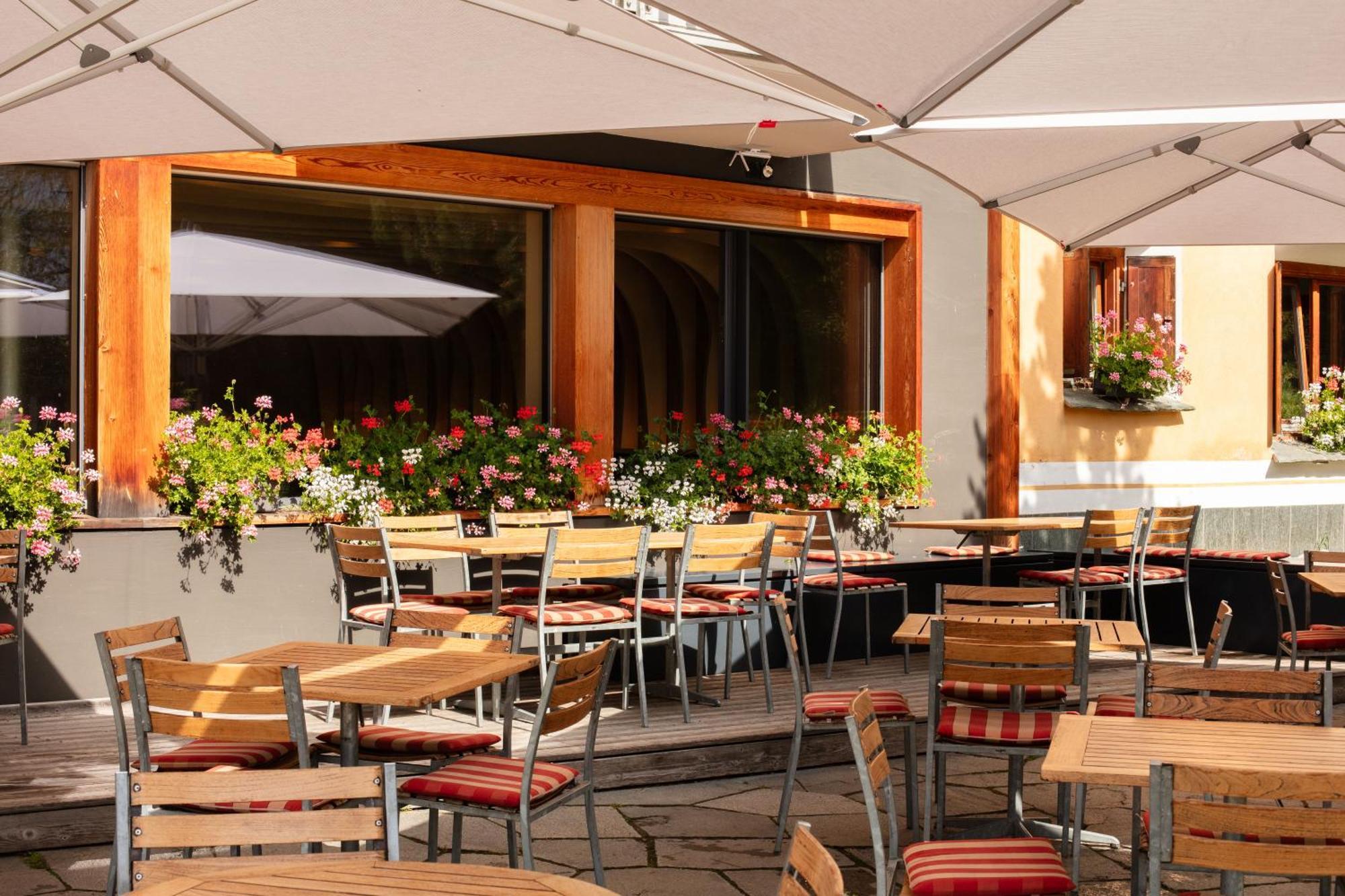 Hotel Chesa Rosatsch - Home Of Food Celerina/Schlarigna Bagian luar foto