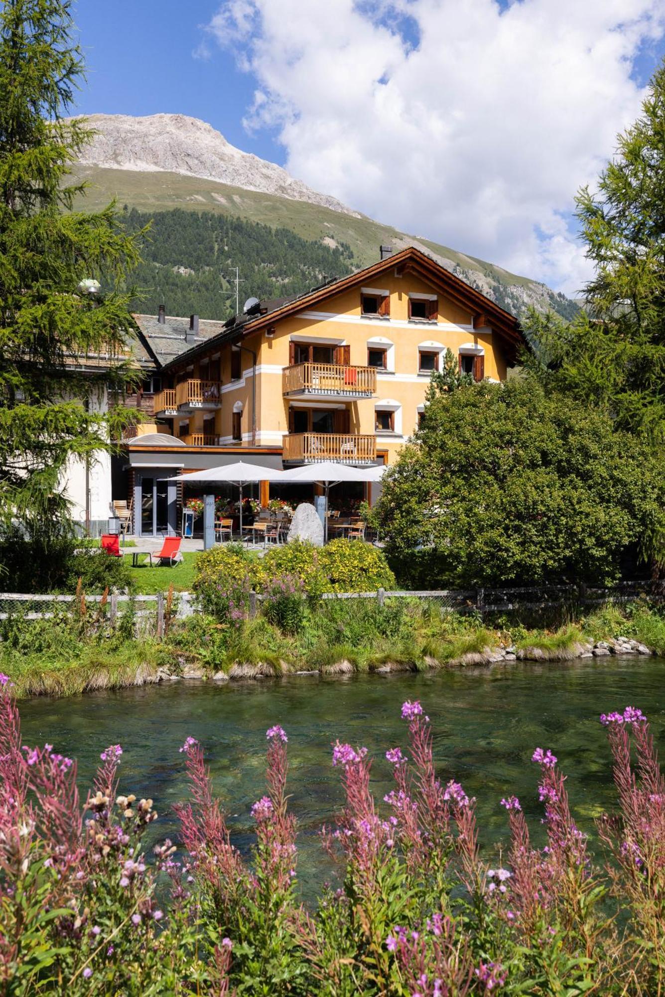 Hotel Chesa Rosatsch - Home Of Food Celerina/Schlarigna Bagian luar foto